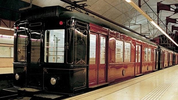 metrobarcelona-tren-antiguo_xoptimizadax--620x349.jpg