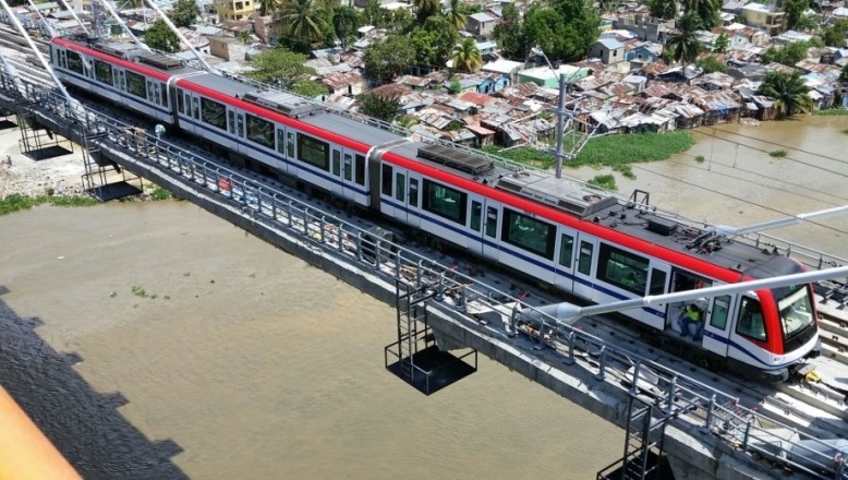 metrosantodomingolineab.jpg