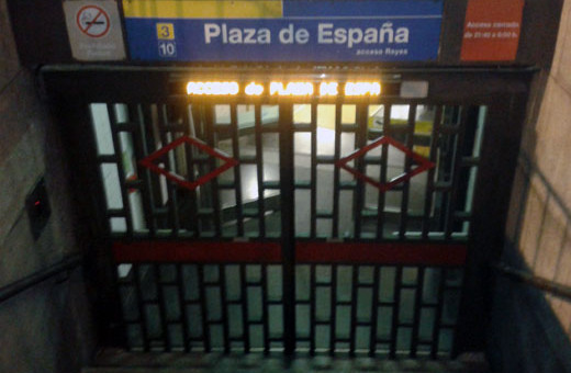 metromadrid_entradacerrada.jpg