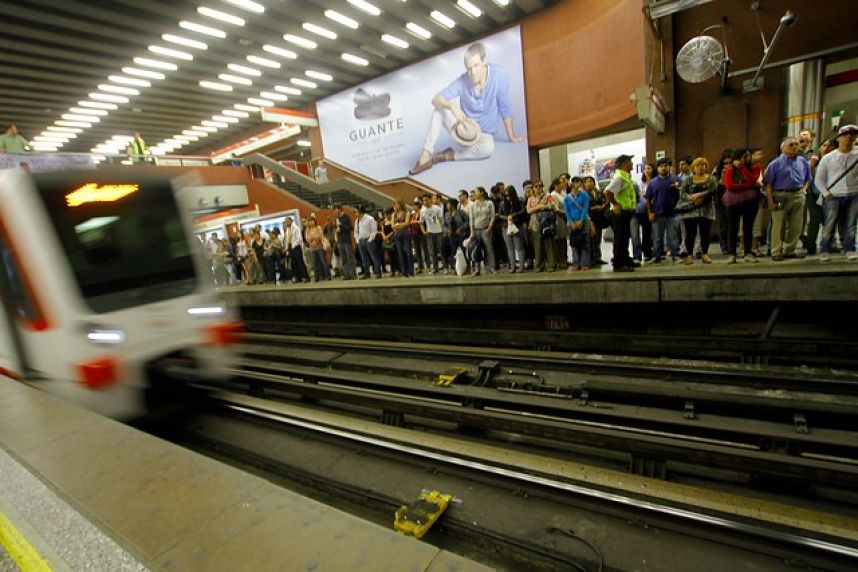 metrosantiagolinea1colapso1.jpg