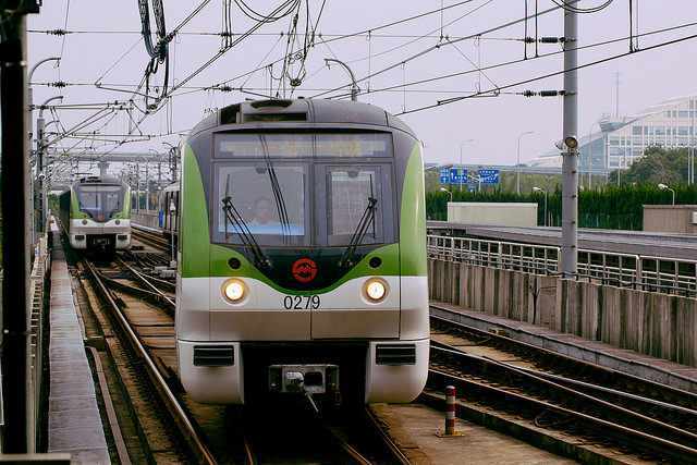 metroshangai_tren.jpg