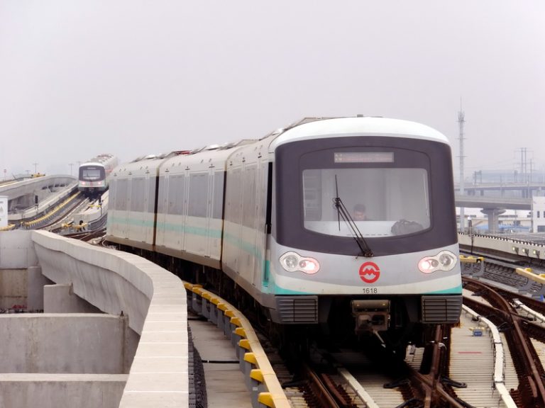 metroshangai_tren2.jpg