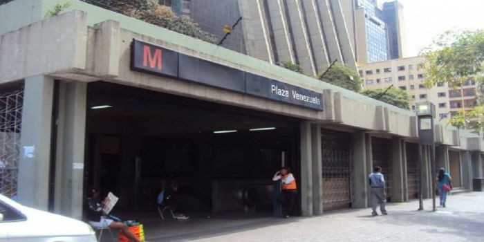 metrocaracas_estplazavenezuela.jpg