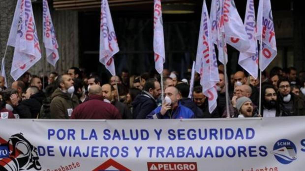 metromadrid_protestaasbesto2.jpg
