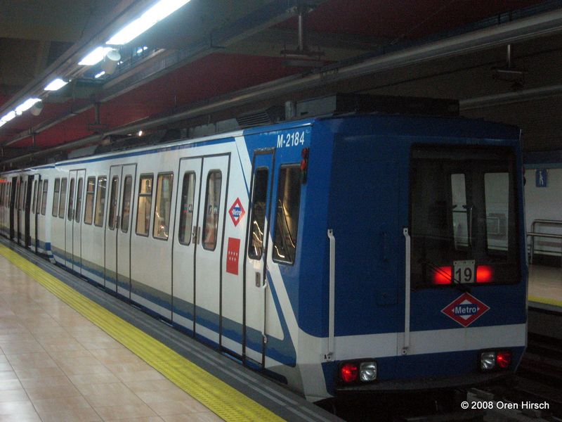 metromadridcaf2000-2.jpg
