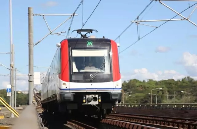 metrosantodomingo_tren2.jpg